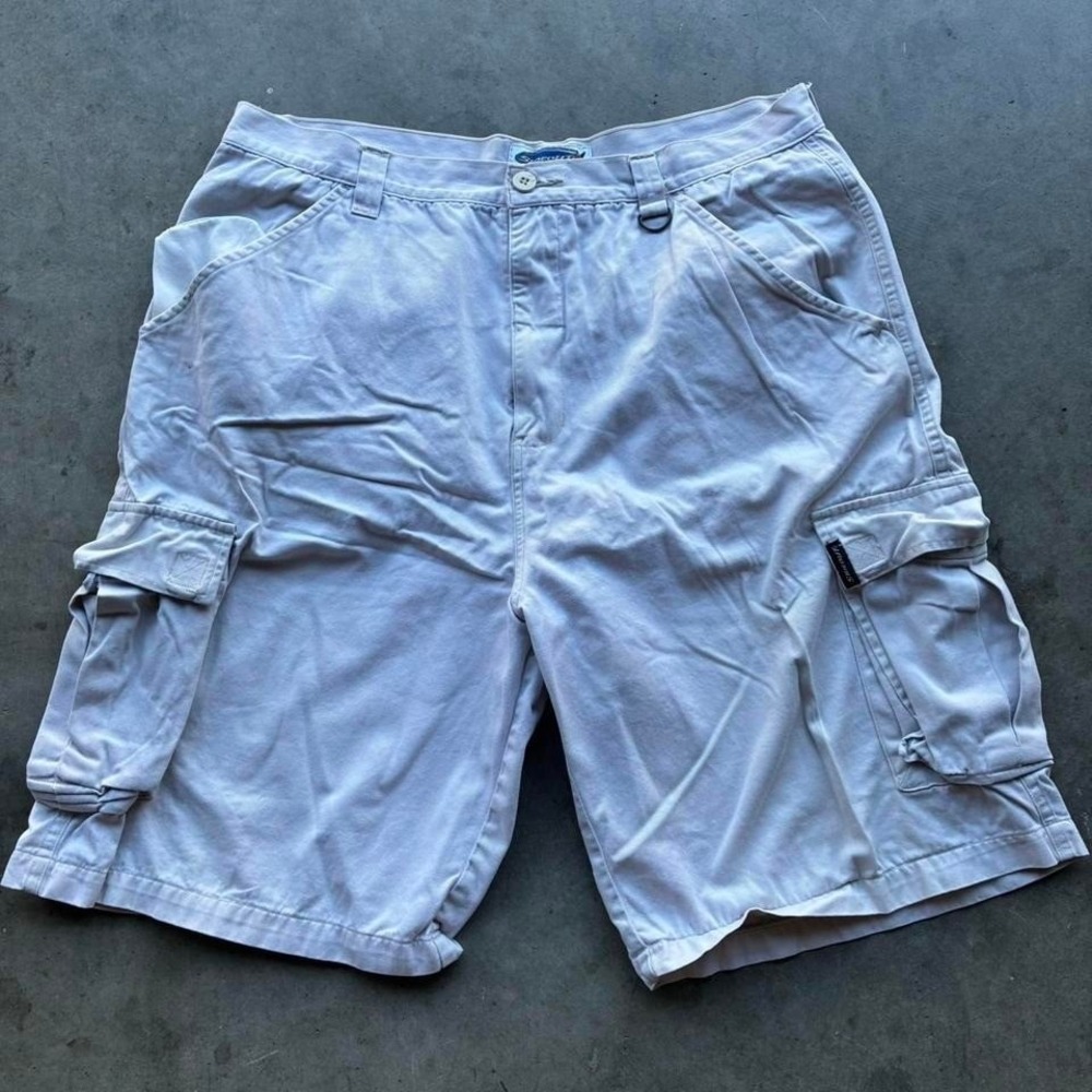 Vintage baggy‎ cream sideout cargo shorts with amazing fit size 36